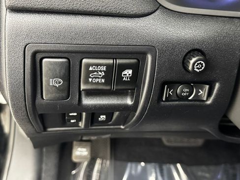 Used 2012 Lexus IS 350C image 31