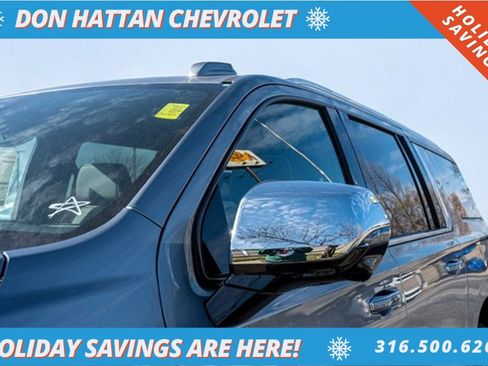 New 2025 Chevrolet Suburban Premier w/ Sun And Tow Package image 31