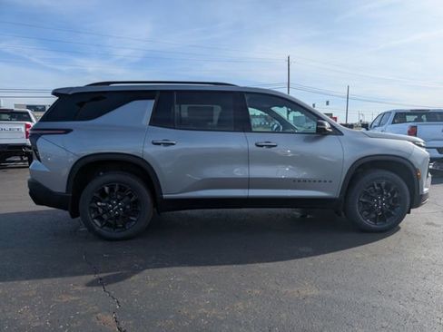 New 2026 Chevrolet Traverse LT w/ Midnight/Sport Edition image 8