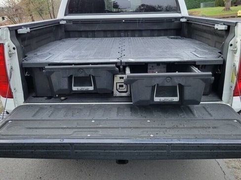 Used 2018 Toyota Tundra Limited AWD/4WD image 11