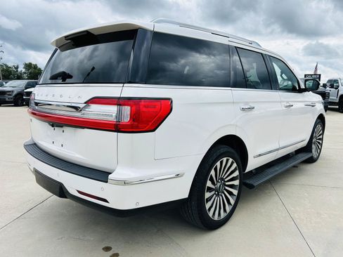 Used 2019 Lincoln Navigator Reserve AWD/4WD image 47