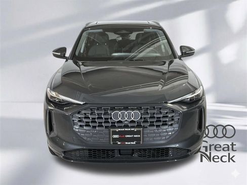 Certified 2025 Audi Q5 Premium w/ Convenience Package AWD/4WD image 22