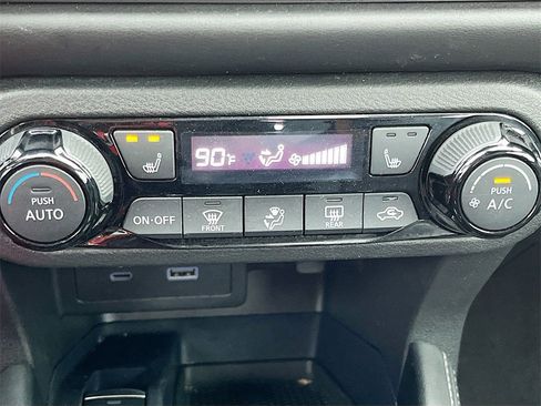 Used 2024 Nissan Kicks SR w/ SR Premium Package image 15