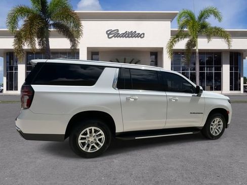 Certified 2022 Chevrolet Suburban LT RWD image 15