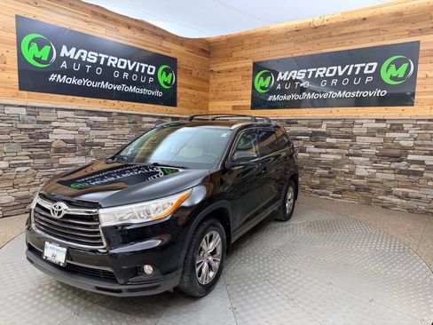 Used 2014 Toyota Highlander XLE AWD/4WD image 15