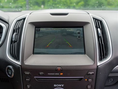 Used 2016 Ford Edge Titanium w/ Equipment Group 302A AWD/4WD image 31