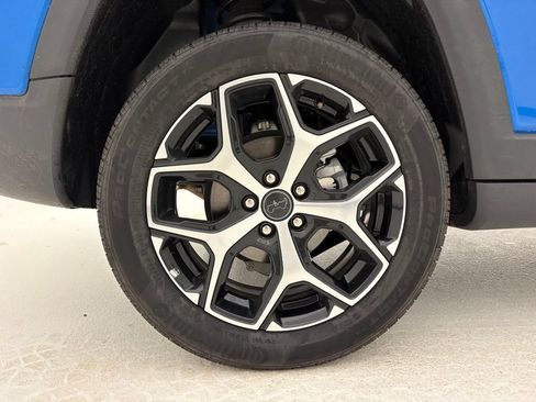 Used 2025 Jeep Compass Limited AWD/4WD image 24