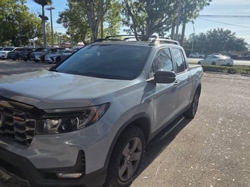 Used 2024 Honda Ridgeline TrailSport image 2