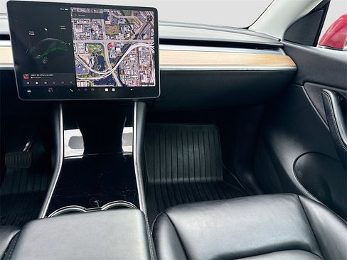 Used 2021 Tesla Model Y 2WD image 24