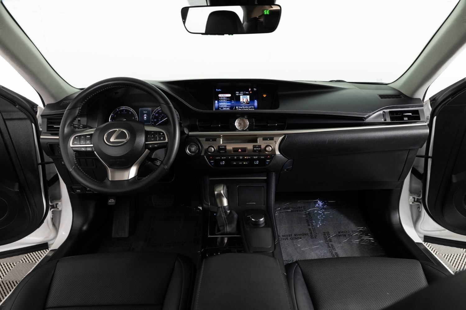 Used 2017 Lexus ES 350 w/ Accessory Package FWD image 36