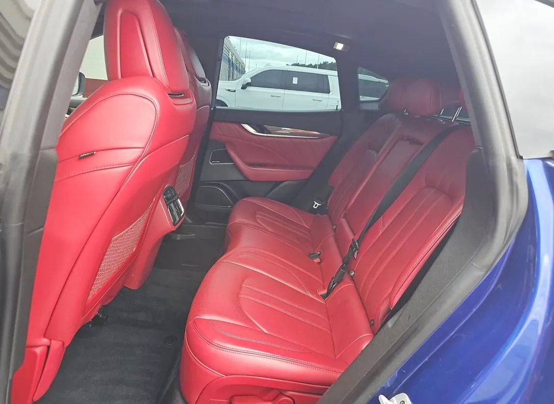 Used 2019 Maserati Levante GranSport AWD/4WD image 9