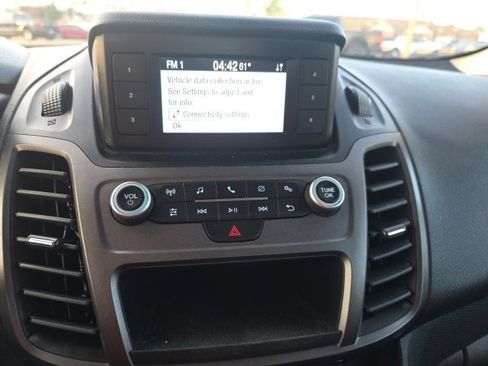 Used 2022 Ford Transit Connect XL image 18