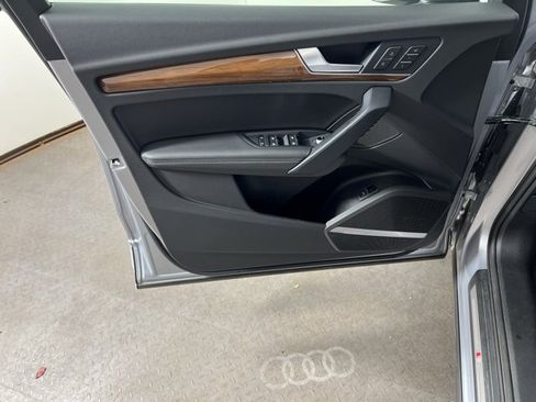 Certified 2023 Audi Q5 2.0T Premium Plus w/ Premium Plus Package image 19