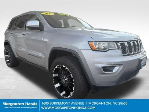 Used 2019 Jeep Grand Cherokee Laredo w/ Laredo X Package AWD/4WD image 1