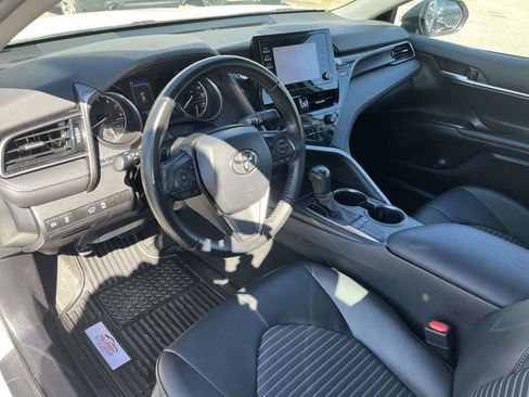 Used 2024 Toyota Camry SE image 14