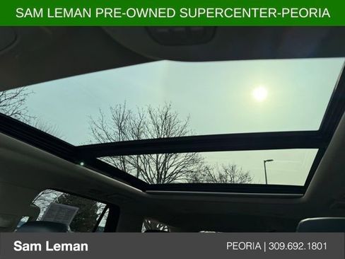 Used 2022 Ford Expedition XLT image 18