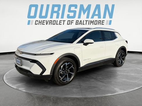 New 2026 Chevrolet Equinox EV LT image 2