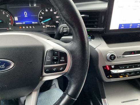 Used 2021 Ford Explorer XLT w/ Equipment Group 202A image 18