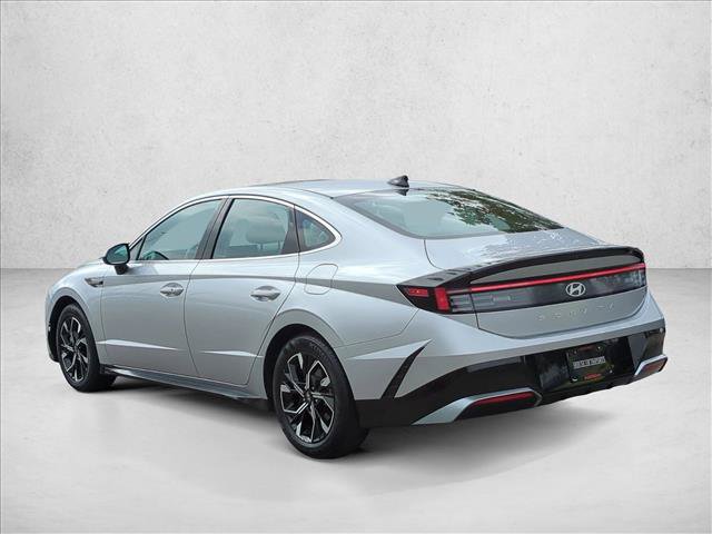 Used 2025 Hyundai Sonata SEL FWD image 8