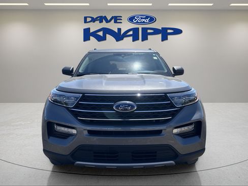 Used 2024 Ford Explorer XLT w/ Equipment Group 202A AWD/4WD image 2