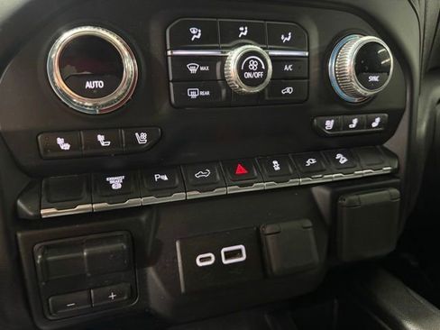 Used 2022 GMC Sierra 2500 AT4 w/ AT4 Preferred Package AWD/4WD image 24