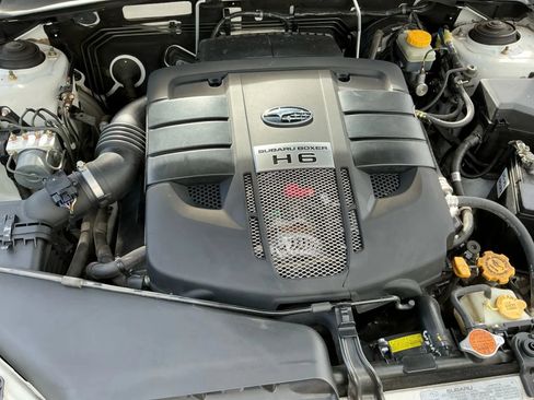 Used 2006 Subaru Outback 3.0R L.L. Bean image 23