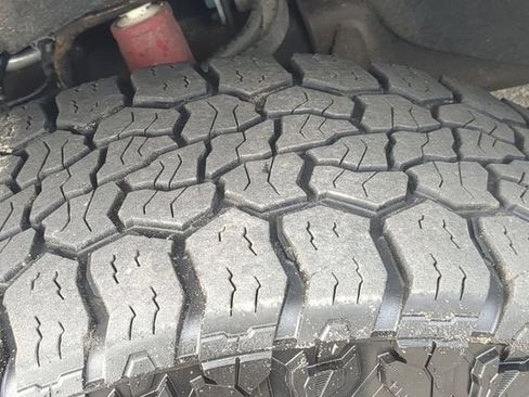 Certified 2025 GMC Sierra 2500 AT4 w/ AT4 Premium Plus Package image 16