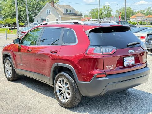 Used 2019 Jeep Cherokee Latitude Plus w/ Comfort/Convenience Group AWD/4WD image 6