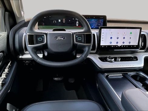 Certified 2025 Ford Expedition Max Active AWD/4WD image 6