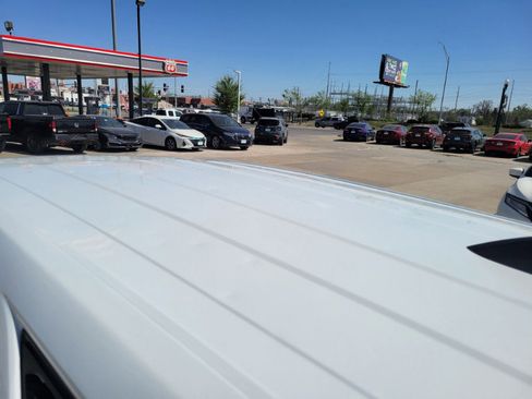Used 2020 Chevrolet Equinox LT FWD image 15