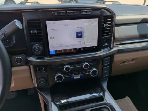 Used 2024 Ford F350 Lariat w/ Lariat Ultimate Package AWD/4WD image 24