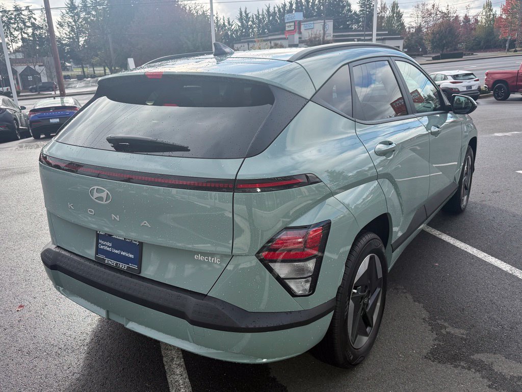 Certified 2024 Hyundai Kona SEL FWD image 5