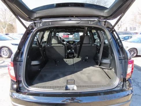 Certified 2021 Honda Pilot Black Edition image 11