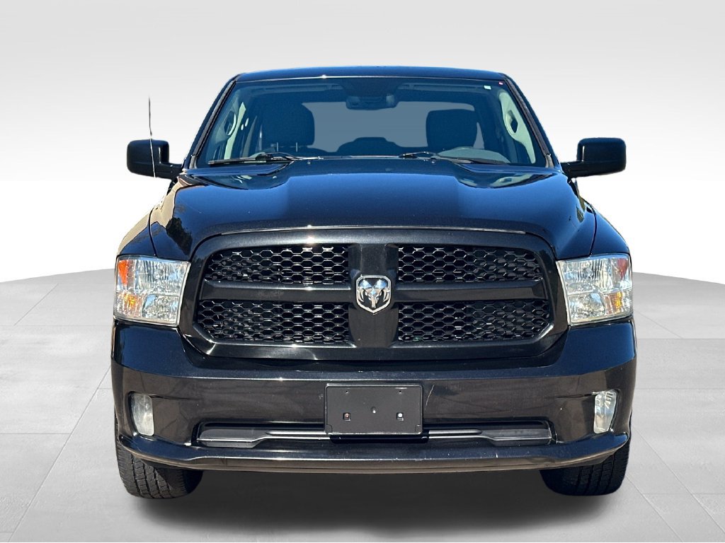 Used 2016 RAM 1500 Express AWD/4WD image 2
