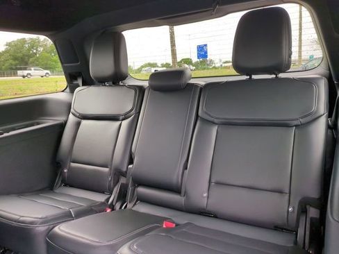 New 2026 Ford Expedition Platinum image 15