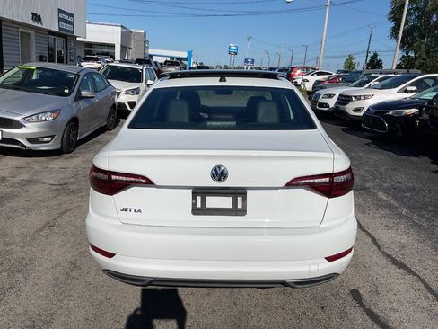Used 2020 Volkswagen Jetta R-Line w/ R-Line Cold Weather Package FWD image 8