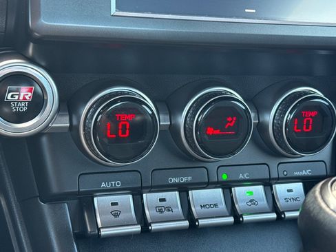 Certified 2023 Toyota GR86 image 24