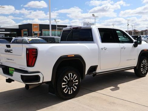 Used 2024 GMC Sierra 2500 Denali Ultimate image 7
