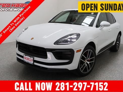 Used 2023 Porsche Macan S image 1