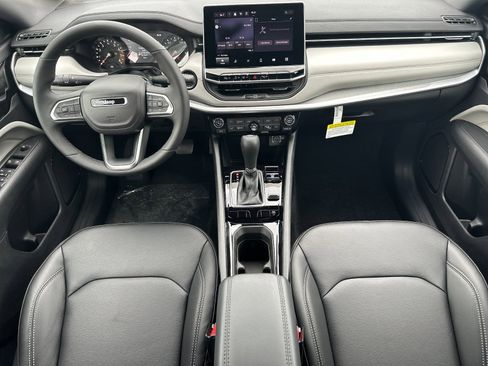 New 2026 Jeep Compass Limited image 12