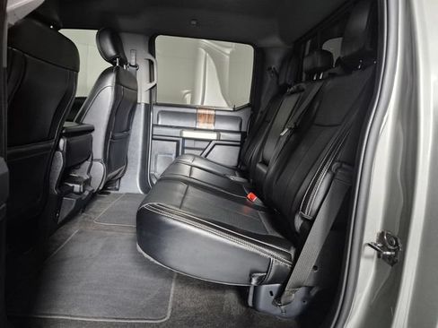 Used 2019 Ford F150 Lariat w/ Equipment Group 501A Mid AWD/4WD image 30