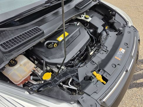 Used 2015 Ford Escape SE FWD image 36