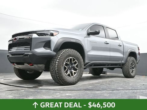 Used 2024 Chevrolet Colorado ZR2 w/ ZR2 Convenience Package III image 48
