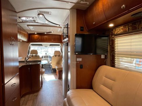 Used 2013 Mercedes-Benz Sprinter 3500 image 33