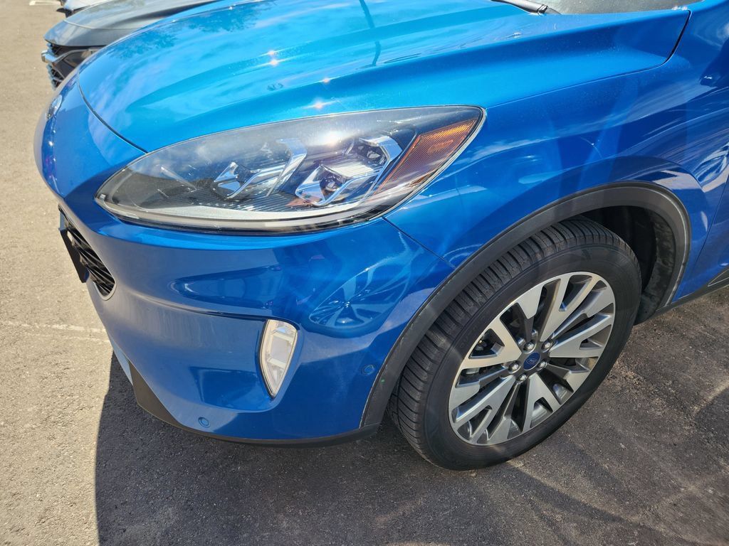 Used 2020 Ford Escape Titanium AWD/4WD image 5