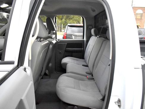 Used 2007 Dodge Ram 1500 Truck SLT image 18