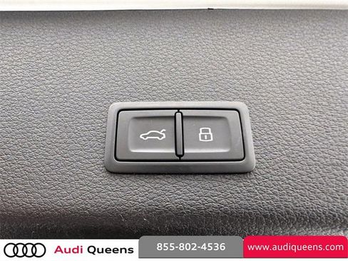Used 2021 Audi e-tron Premium w/ Convenience Plus Package image 10