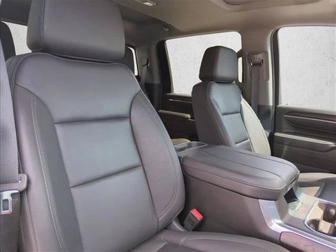 Used 2025 GMC Sierra 2500 SLT w/ SLT Premium Package AWD/4WD image 26
