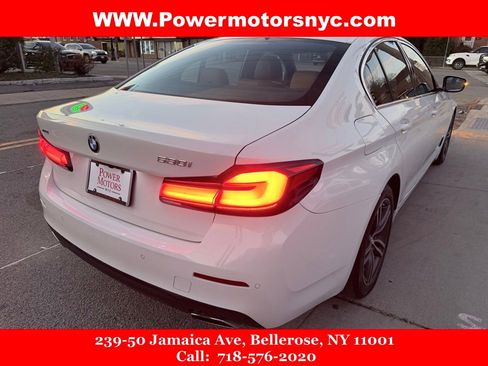 Used 2022 BMW 530i xDrive w/ Convenience Package image 5
