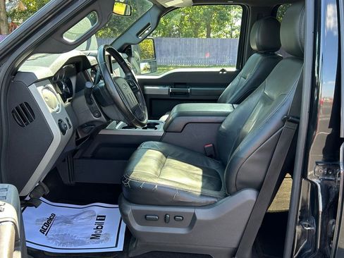 Used 2014 Ford F250 Lariat w/ Lariat Ultimate Package image 27